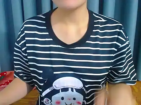 Mimi 200 online show from 07-25-26, 02:23