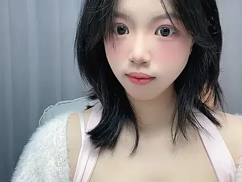 TwinXXyan online show from 04-21-26, 02:14