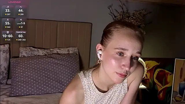 Snapshot of oliviakiiss chatting on 07-07-26, 04:54 oliviakiiss online show from 07-07-26, 04:54