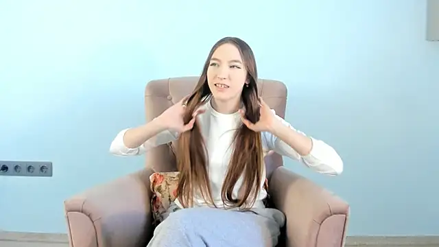 TennieCaldoron online show from 04-23-26, 10:11