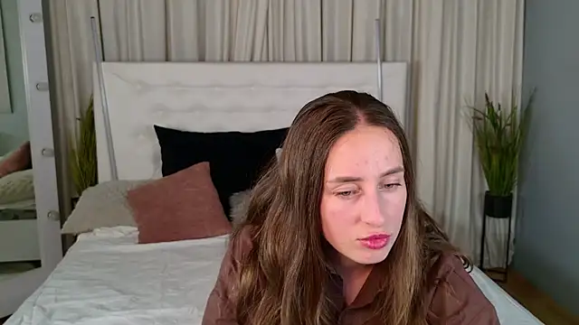 Snapshot of NadinnL chatting on 07-03-26, 01:17 NadinnL online show from 07-03-26, 01:17