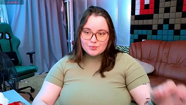 CatherineClaire online show from 07-22-26, 04:31