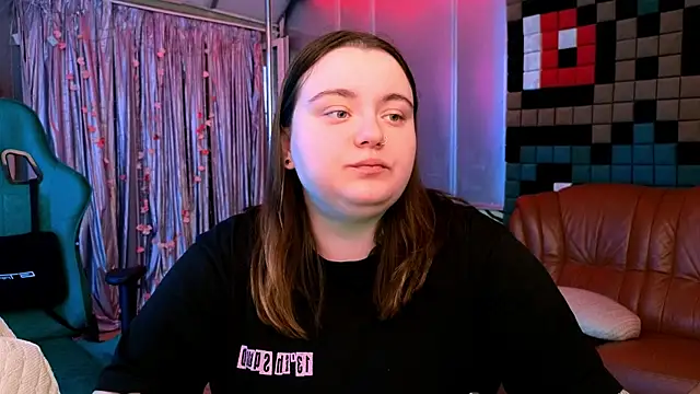 Snapshot of CatherineClaire chatting on 05-23-26, 03:22 CatherineClaire online show from 05-23-26, 03:22