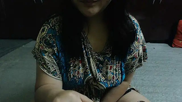 Snapshot of rebel_xoxo chatting on 07-01-26, 05:35 rebel xoxo online show from 07-01-26, 05:35