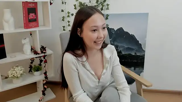 Snapshot of CherieAppel chatting on 04-23-26, 12:29 CherieAppel online show from 04-23-26, 12:29