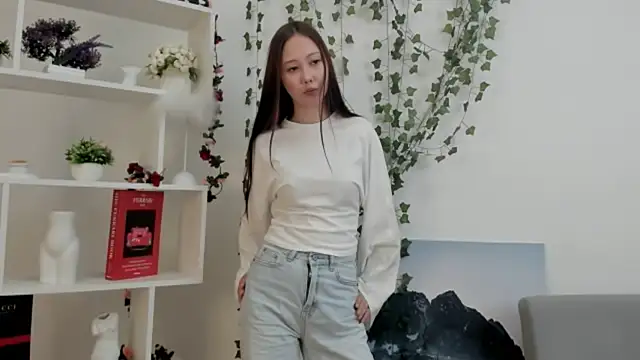 Snapshot of CherieAppel chatting on 04-24-26, 01:35 CherieAppel online show from 04-24-26, 01:35