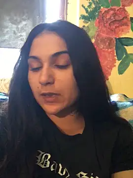 Snapshot of amira1348 chatting on 05-25-26, 02:27 amira1348 online show from 05-25-26, 02:27