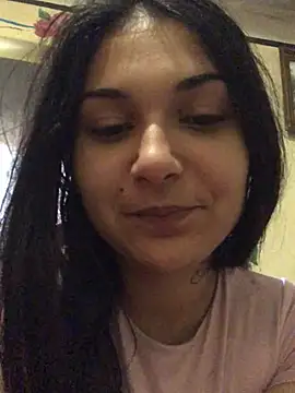 Snapshot of amira1348 chatting on 06-10-26, 07:31 amira1348 online show from 06-10-26, 07:31