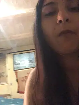 Snapshot of amira1348 chatting on 05-27-26, 06:48 amira1348 online show from 05-27-26, 06:48