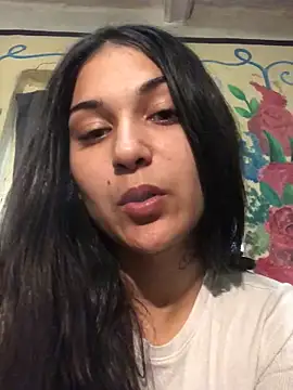 Snapshot of amira1348 chatting on 06-08-26, 08:04 amira1348 online show from 06-08-26, 08:04