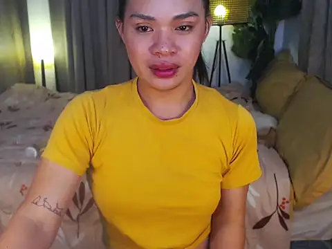 Snapshot of Tssassy chatting on 05-23-26, 04:17 Tssassy online show from 05-23-26, 04:17