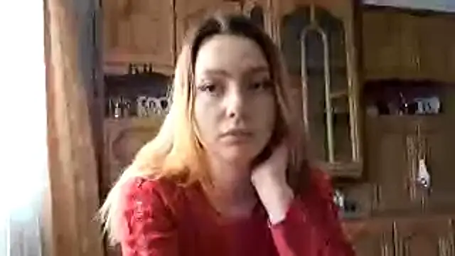 LubaGiovanni online show from 04-23-26, 10:00