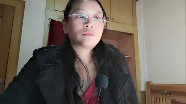 Snapshot of lymm78 chatting on 05-03-26, 01:36 lymm78 online show from 05-03-26, 01:36