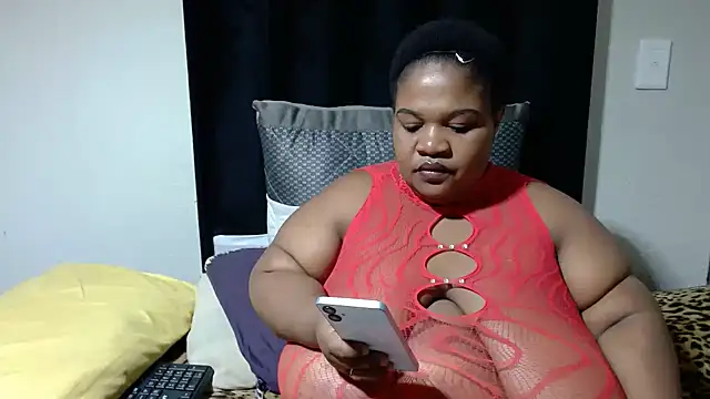 Snapshot of BBWMIDGET40 chatting on 05-30-26, 04:34 BBWMIDGET40 online show from 05-30-26, 04:34