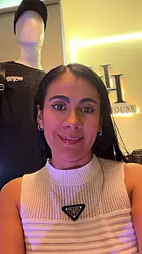 Snapshot of Laia_Hills chatting on 08-04-26, 03:38 Laia Hills online show from 08-04-26, 03:38