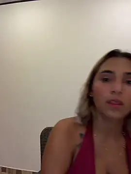 Snapshot of LoisC chatting on 07-25-26, 01:24 LoisC online show from 07-25-26, 01:24