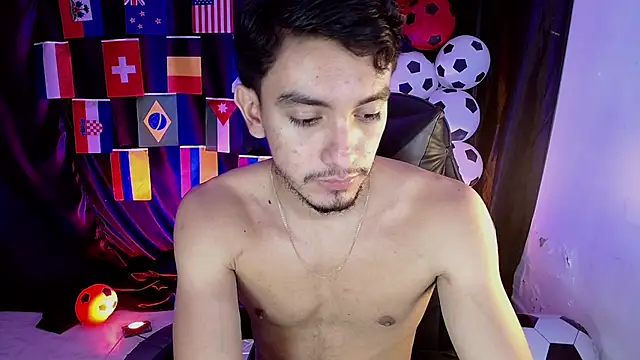 Snapshot of dante_18cm_ chatting on 07-14-26, 02:05 dante 18cm online show from 07-14-26, 02:05