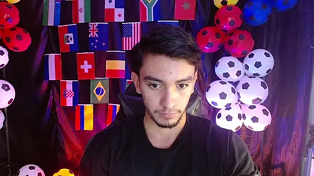 Snapshot of dante_18cm_ chatting on 06-26-26, 12:27 dante 18cm online show from 06-26-26, 12:27