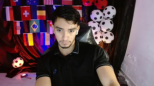 Snapshot of dante_18cm_ chatting on 07-11-26, 12:33 dante 18cm online show from 07-11-26, 12:33