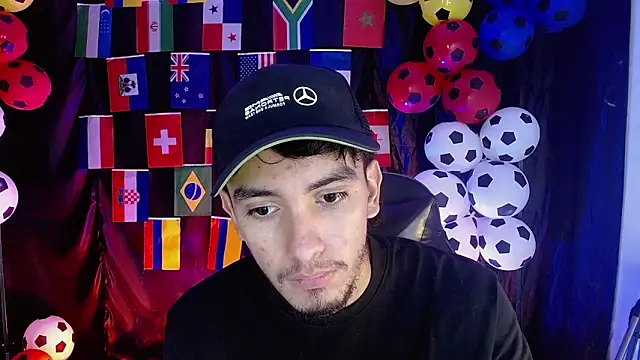 Snapshot of dante_18cm_ chatting on 06-27-26, 12:38 dante 18cm online show from 06-27-26, 12:38