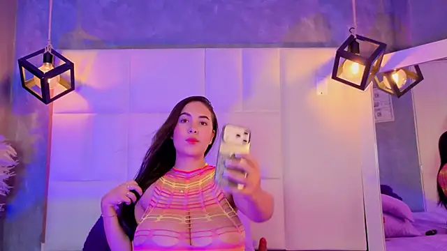 Violetta rose  online show from 07-15-26, 11:01