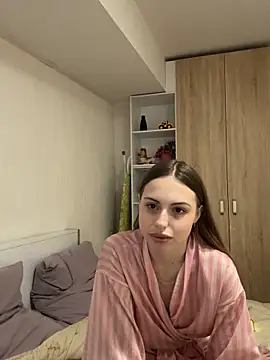 Snapshot of LOLAskk chatting on 05-31-26, 11:05 LOLAskk online show from 05-31-26, 11:05