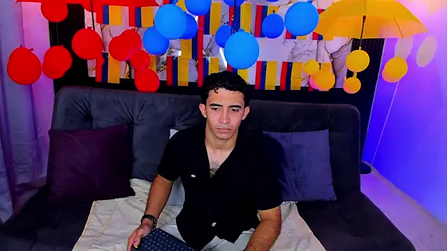 Snapshot of caius_bigcock1 chatting on 06-22-26, 12:38 caius bigcock1 online show from 06-22-26, 12:38