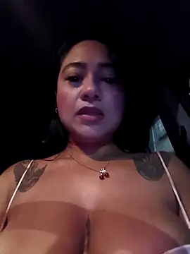 Mia collinslove online show from 04-22-26, 10:33