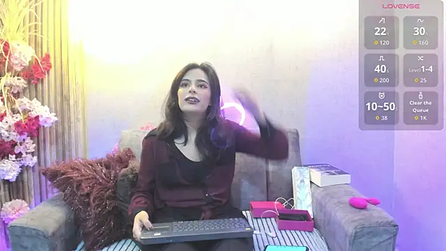 Snapshot of ShantalBr chatting on 05-22-26, 03:04 ShantalBr online show from 05-22-26, 03:04