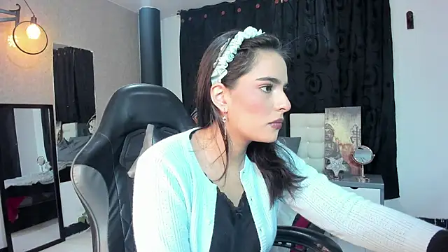 Snapshot of ShantalBr chatting on 06-03-26, 12:28 ShantalBr online show from 06-03-26, 12:28