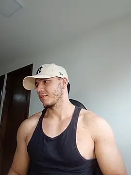 Snapshot of Maxx_valiant chatting on 05-15-26, 11:30 Maxx valiant online show from 05-15-26, 11:30