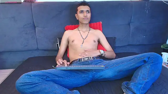 Snapshot of Alan_Colthon chatting on 05-24-26, 03:28 Alan Colthon online show from 05-24-26, 03:28