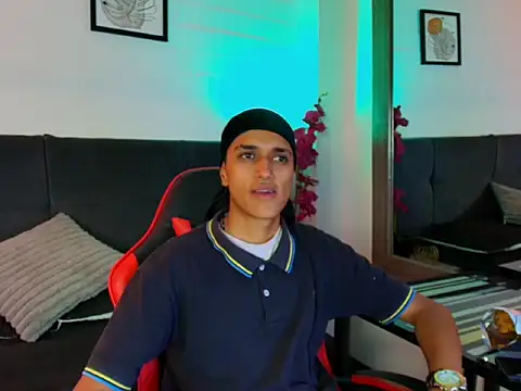 Alan Colthon online show from 04-24-26, 02:24