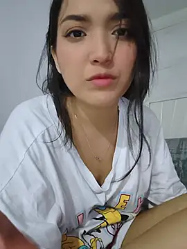 Snapshot of Thanilopera chatting on 07-10-26, 04:45 Thanilopera online show from 07-10-26, 04:45