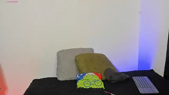 Snapshot of _IanLark chatting on 05-19-26, 01:56 IanLark online show from 05-19-26, 01:56