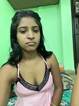 hot-couple-0 online show from 05-31-26, 06:09