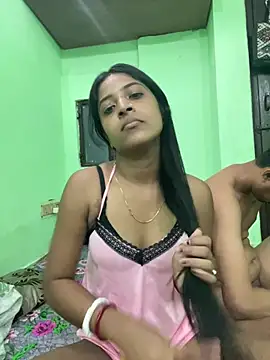 hot-couple-0 online show from 06-11-26, 12:57