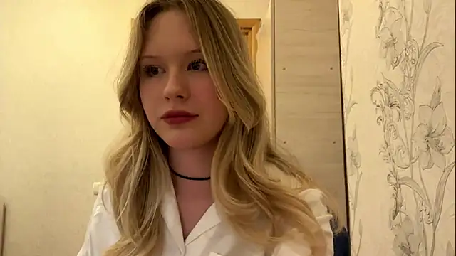 HoneyBlink online show from 04-23-26, 02:40