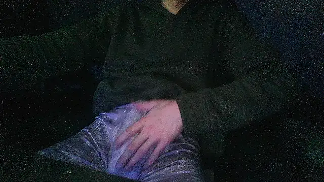 8inchesfr online show from 04-21-26, 09:16