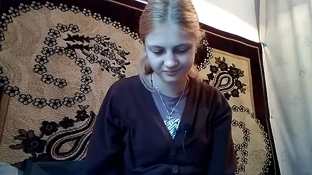 LunaLaday online show from 05-13-26, 02:51