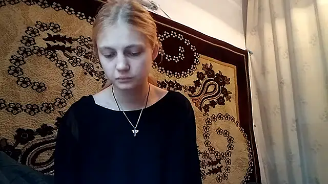 LunaLaday online show from 05-21-26, 02:20