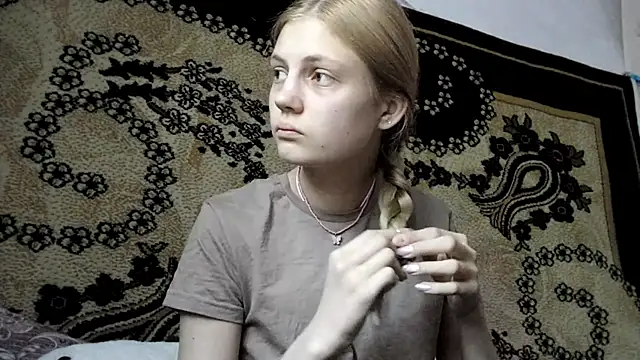 LunaLaday online show from 06-16-26, 02:22