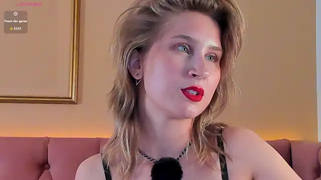 Lilianadaniels online show from 07-08-26, 01:41