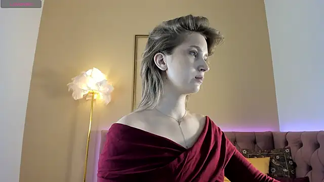 Lilianadaniels online show from 06-13-26, 01:25
