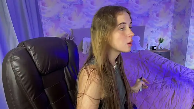 Tiana Belle online show from 06-26-26, 01:33
