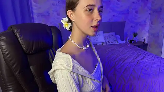 Tiana Belle online show from 05-16-26, 01:04
