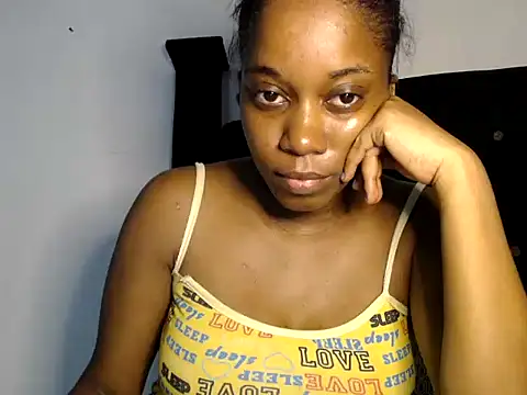 Enchantriss online show from 10-18-25, 12:23