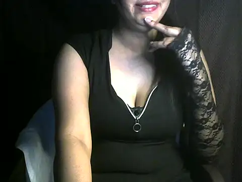 Snapshot of aaysha_lov chatting on 04-28-26, 05:39 aaysha lov online show from 04-28-26, 05:39