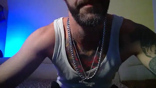 Snapshot of DuroHustler chatting on 05-05-26, 08:23 DuroHustler online show from 05-05-26, 08:23