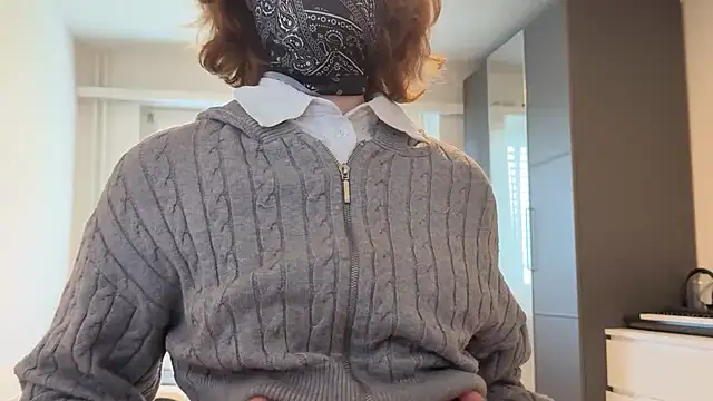 leasweetyy online show from 05-18-26, 12:21